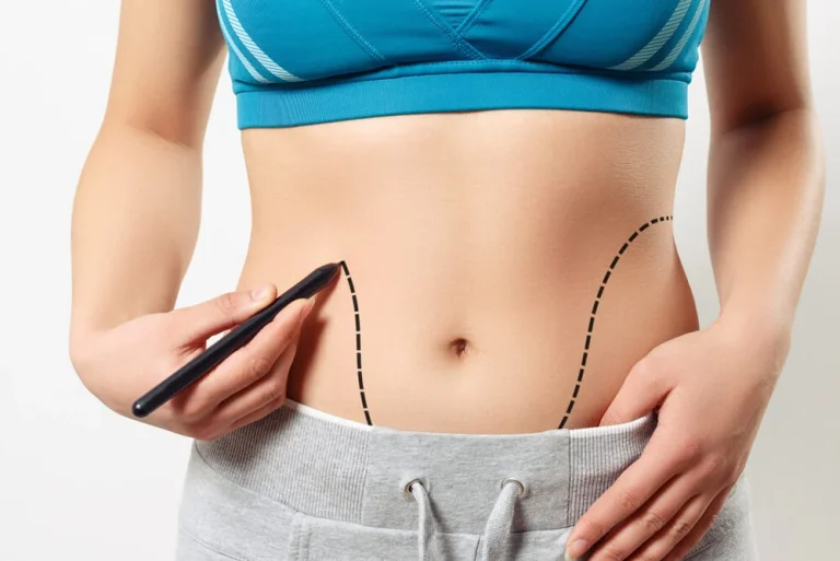 عمل لیپوماتیک به چه صورت است؟