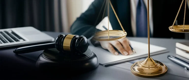 وظایف کارشناس رسمی دادگستری – راهنمای جامع مسئولیت ها