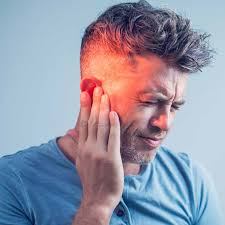 گوش درد بعد از ایمپلنت دندان؟ آیا طبیعی است؟